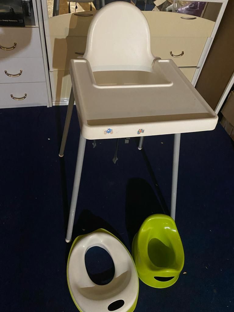 Krzesełko do karmienia Ikea antilop do tego nocnik i deska