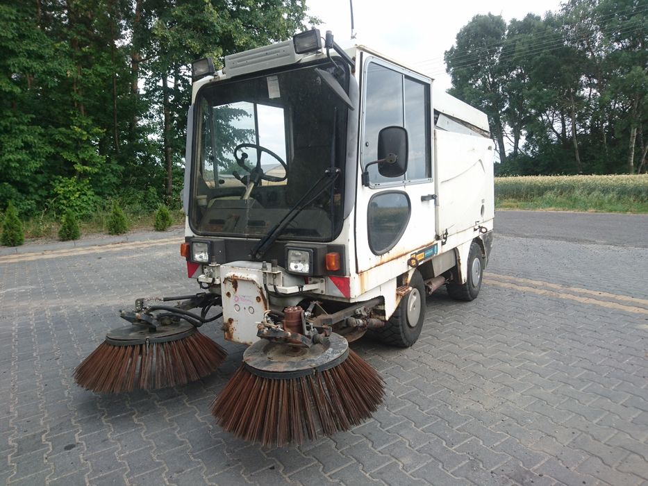 Zamiatarka odkurzacz Schmidt sk 151