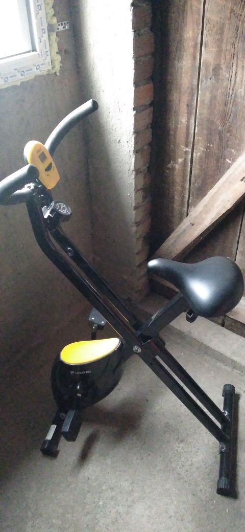 Rower treningowy stacjonarny FLEXIPRO stan BDB