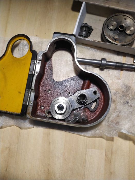 Запчастини до токарного станка верстата МН80