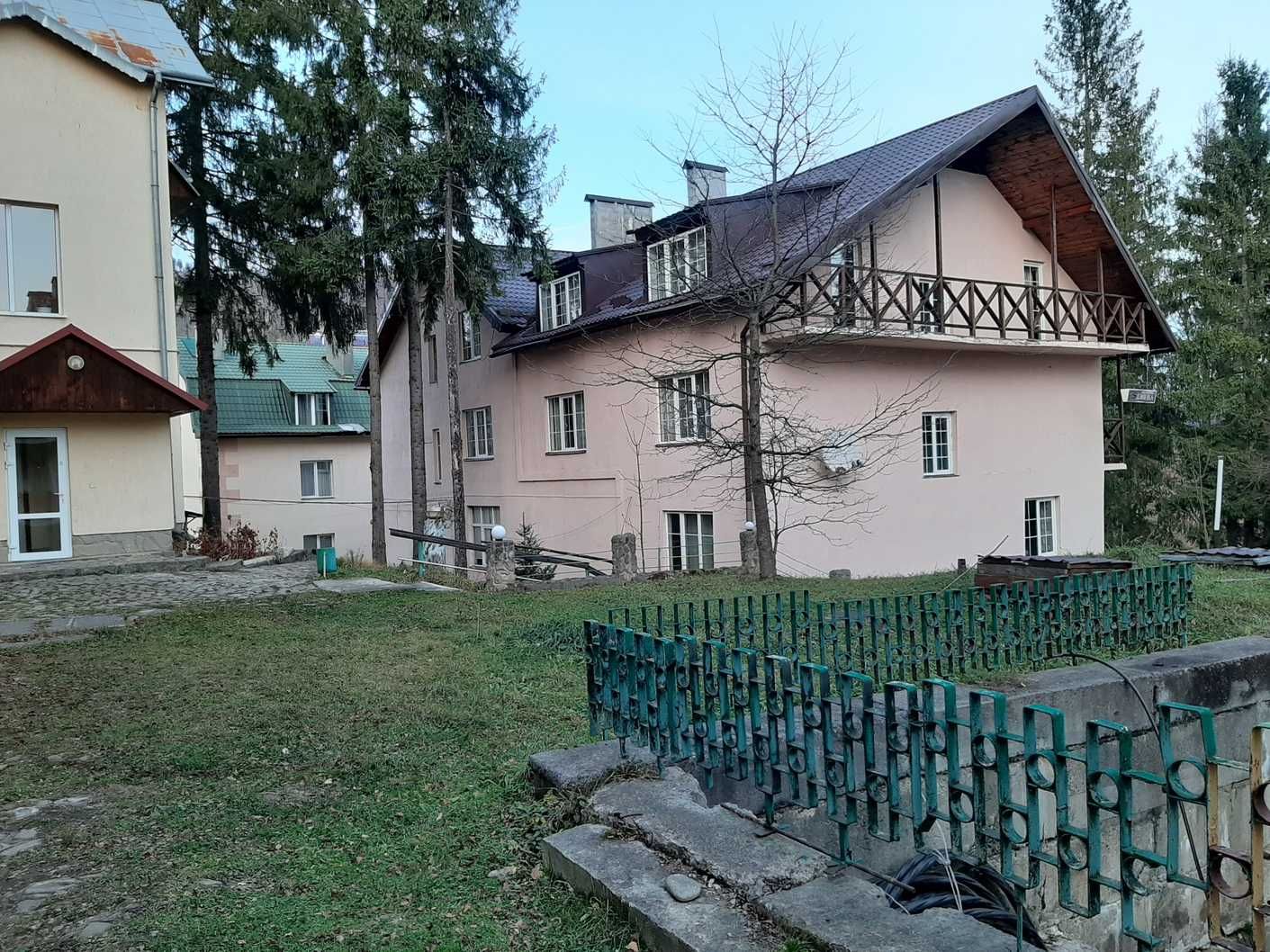 База відпочинку "Калина". Львівська обл., смт. Славське