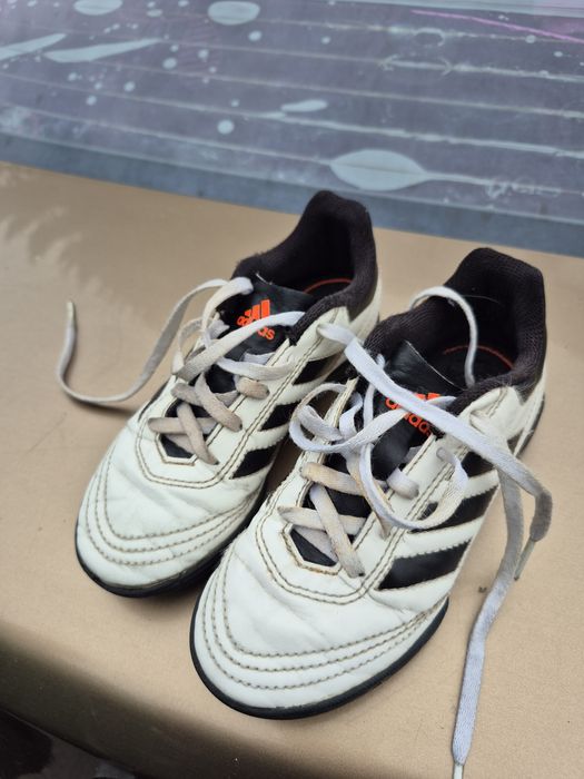 Сороконіжки Adidas 18 см