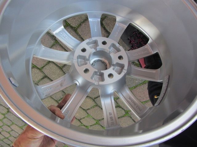 felgi aluminiowe nissan 5x114,3 et 45 7x17j