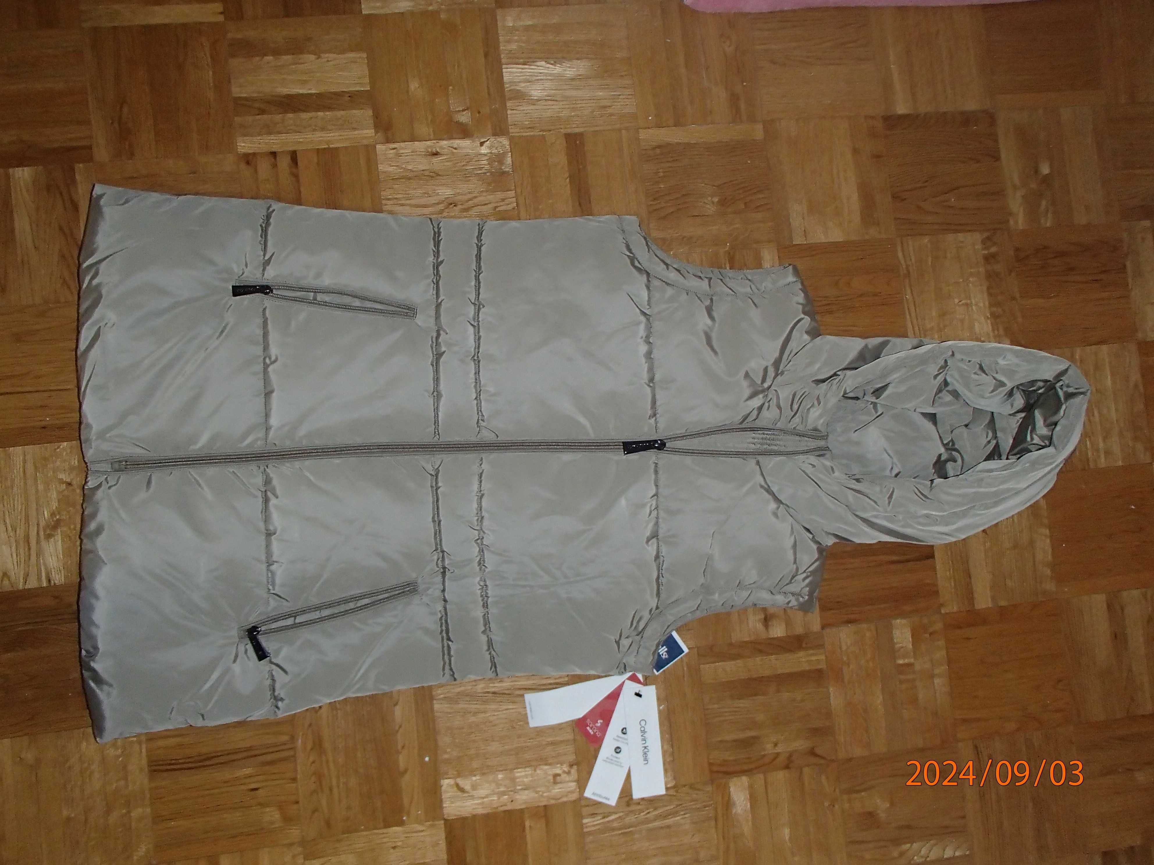 Ocieplana   kamizelka  Calvin  Klein r. S