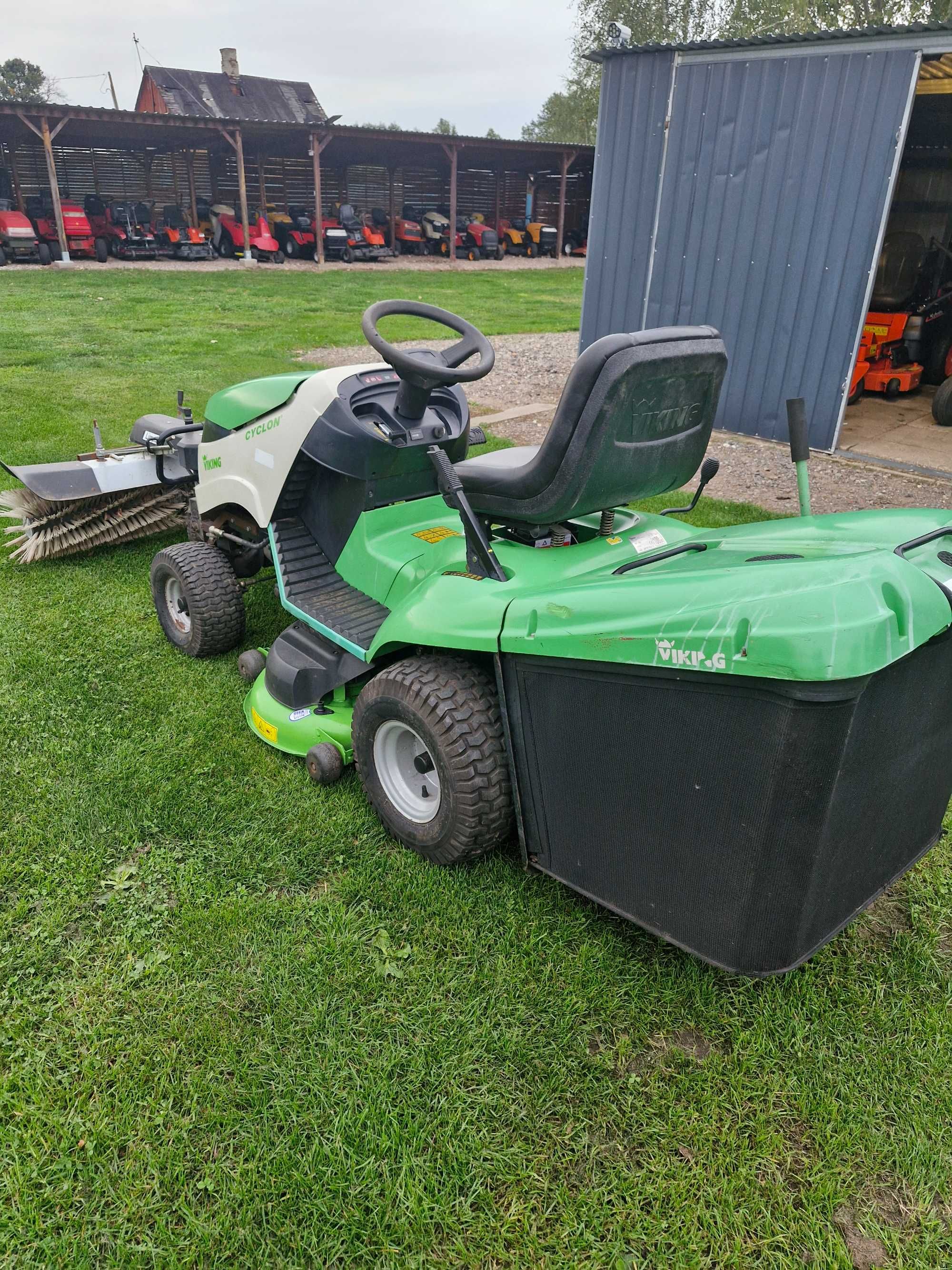Kosiarka traktorek Viking + zamiatarka 17,5 hydro zestaw pakiet
