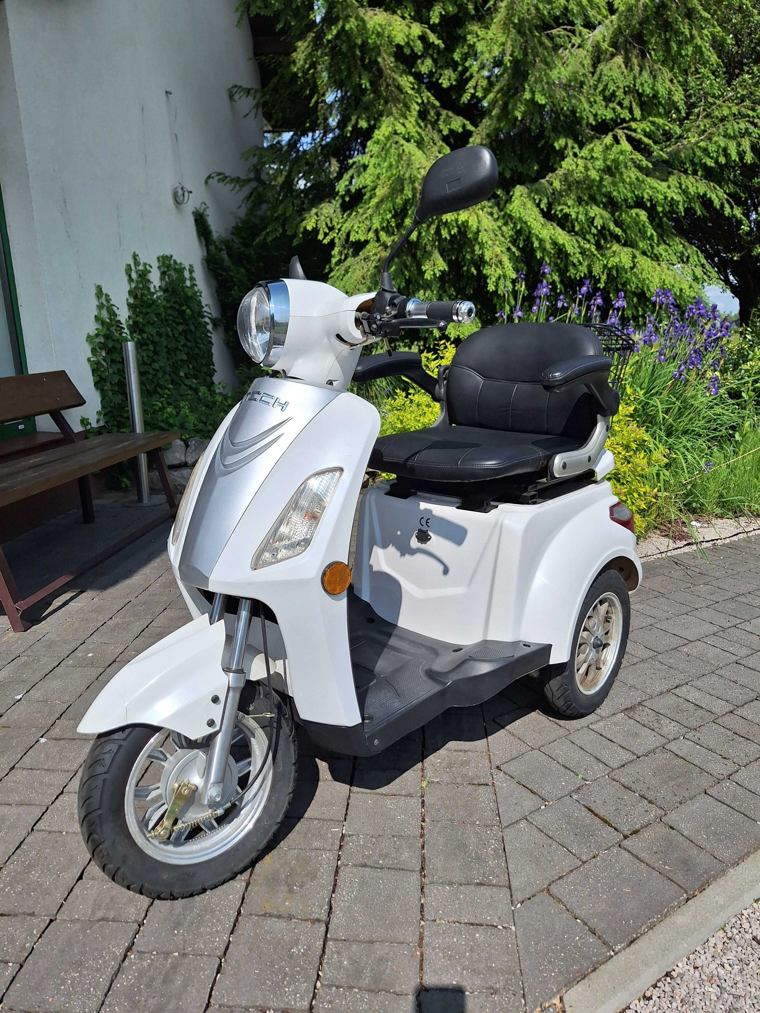 Skuter inwalidzki Z-Tech ZT-15-D