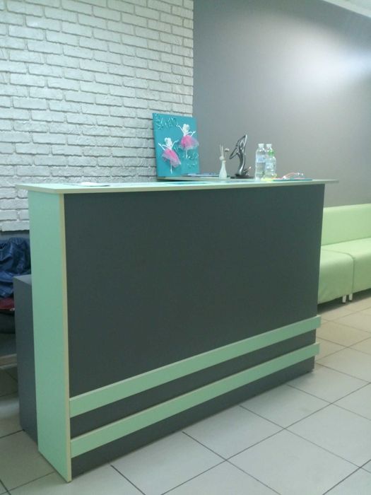 Виготовлення нестандартних офісних меблів! Ресепшн| Столи| Шафи| Тумби