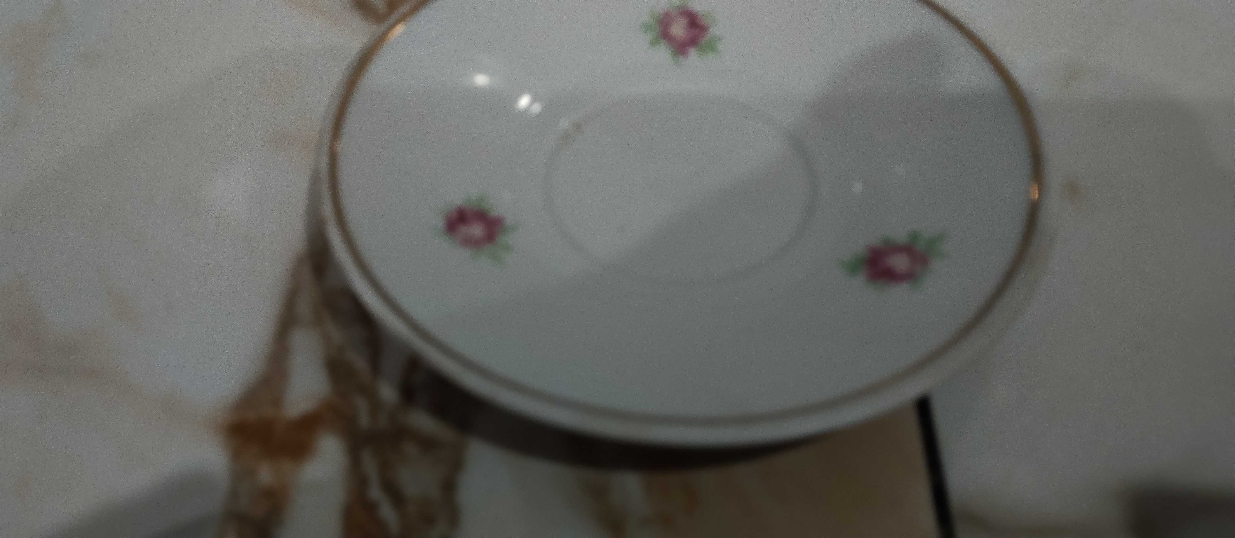 Фарфорова посуда