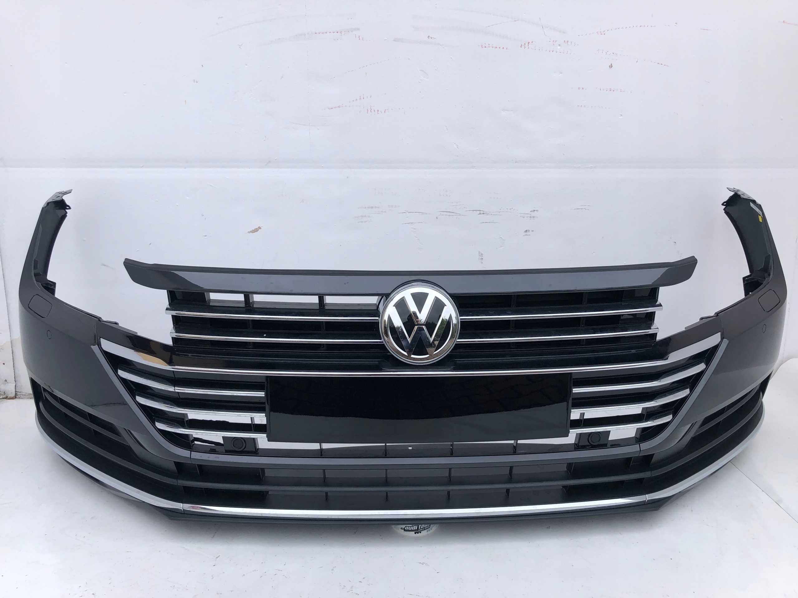 VW ARTEON Бампер перед 2017-2023