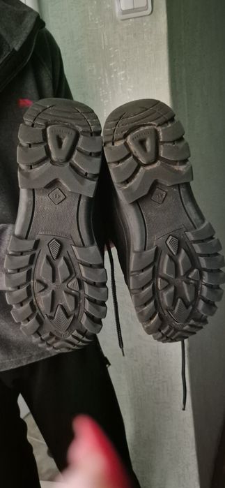 Зимові чоловічі кросівки Mida