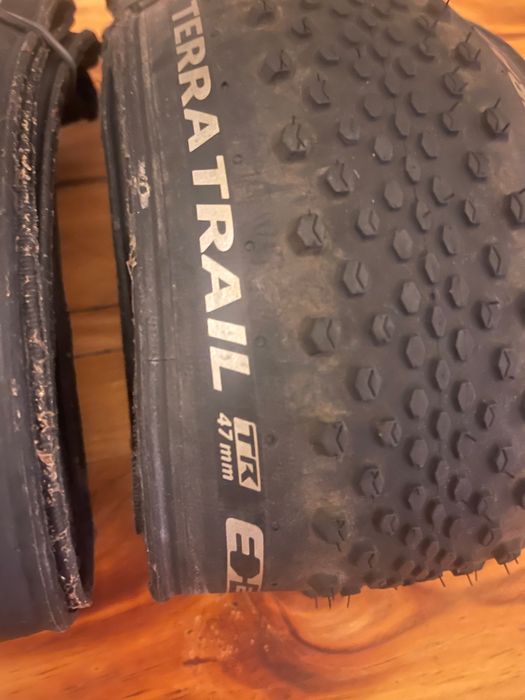 Pneus gravel WTB e Continental