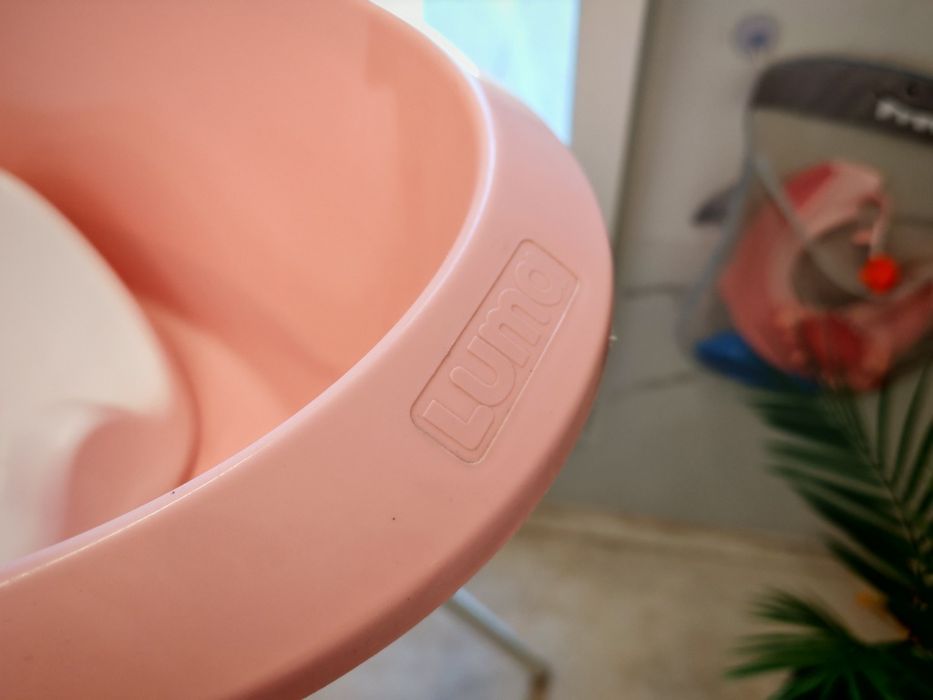 Banheira Luma com suporte pés e redutor bebé