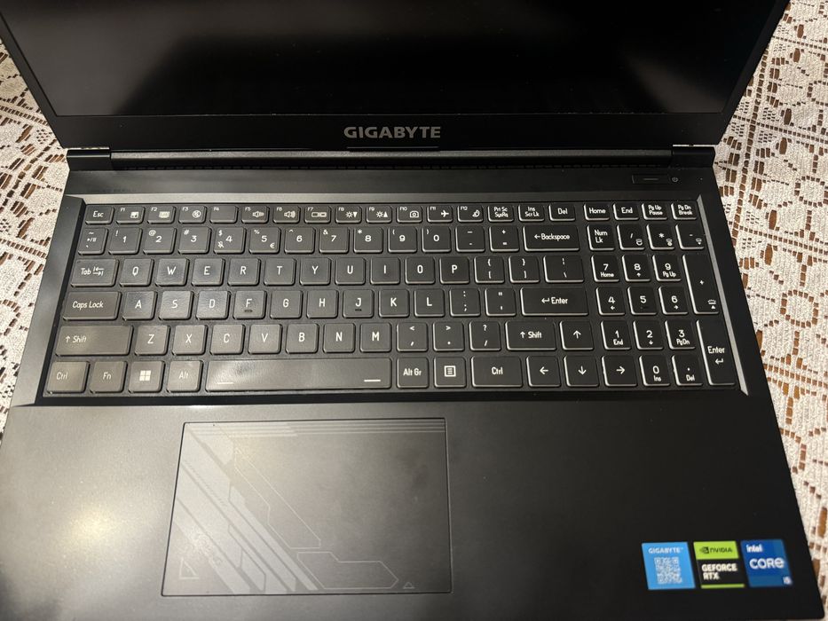 Laptop Gigabyte G5