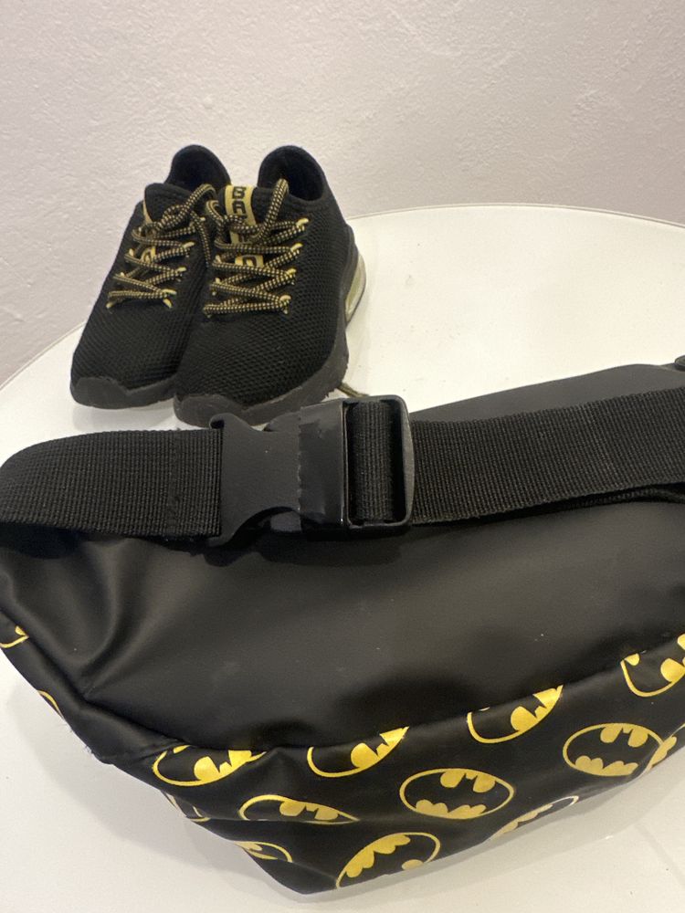 Buty i saszetka Batman adidasy