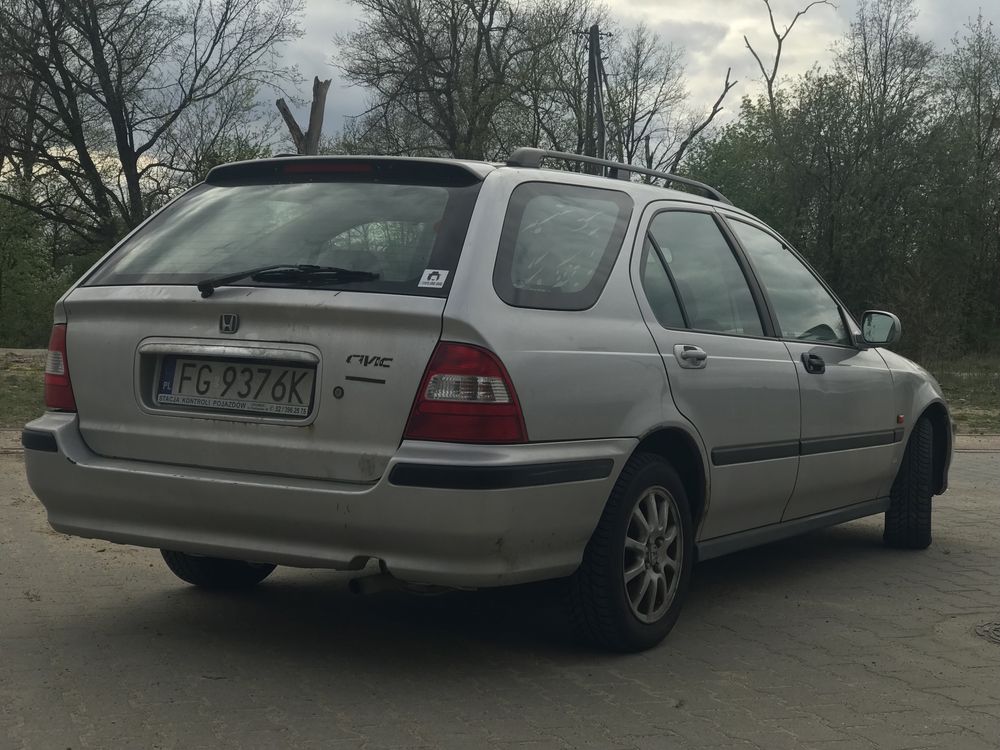 Rezerwacja Honda Civic Aerodeck kombi gaz LPG