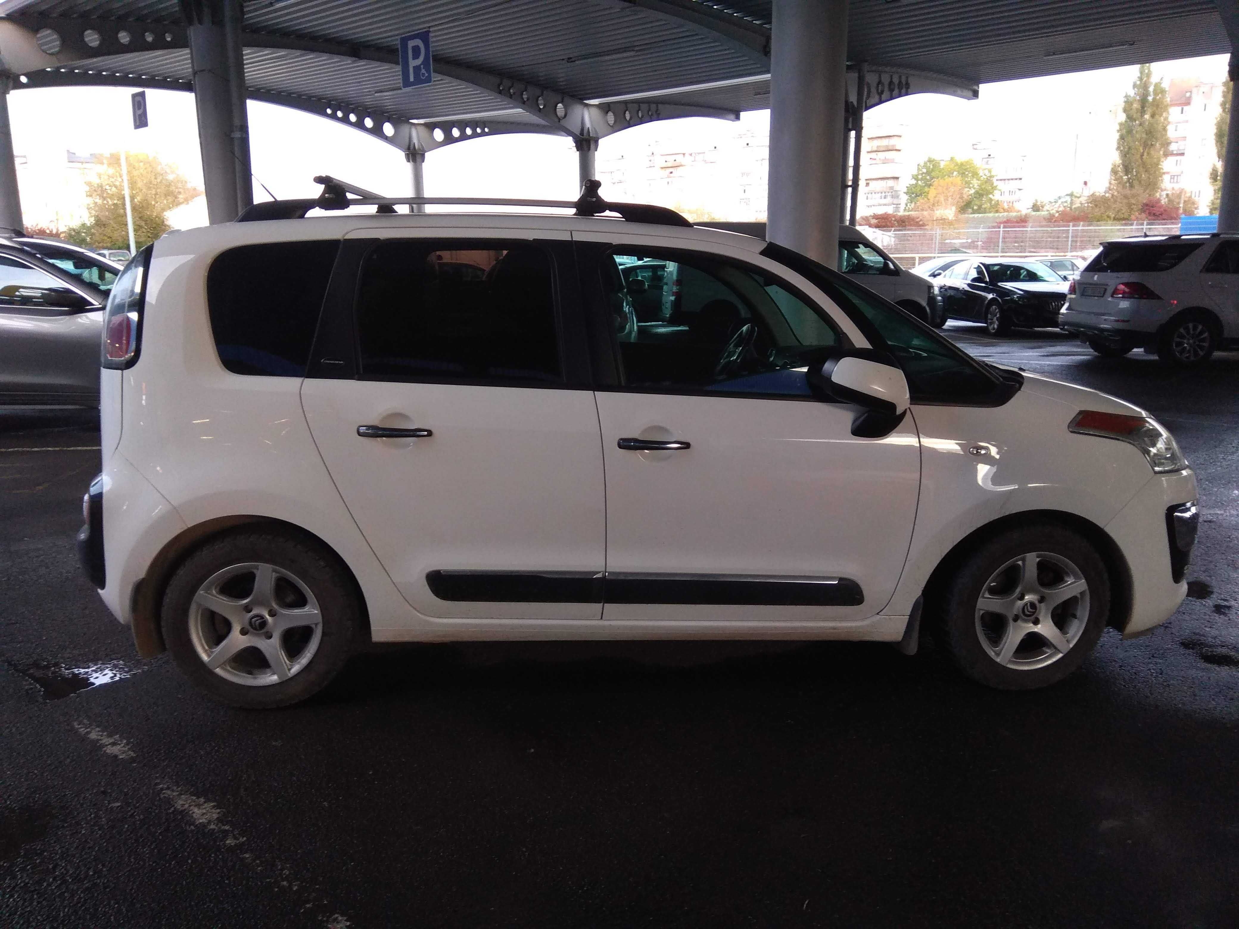 Автомобіль Citroen c3 Picasso