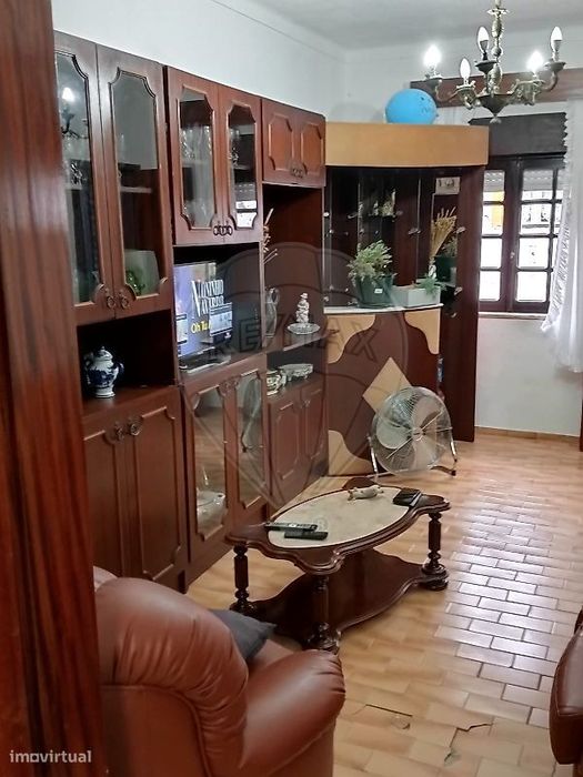 Moradia T2 para venda