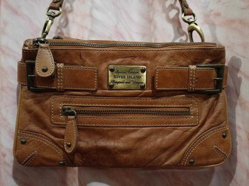Шкіряна сумка River Island коричневого кольору