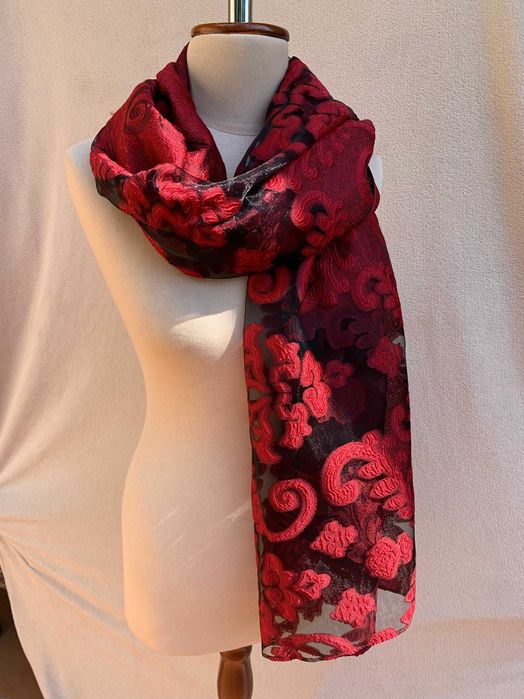 100 % silk, piękny nowy wiśniowy szal 70/190 cm, Butef