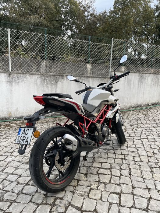 Moto beneli bn125cc