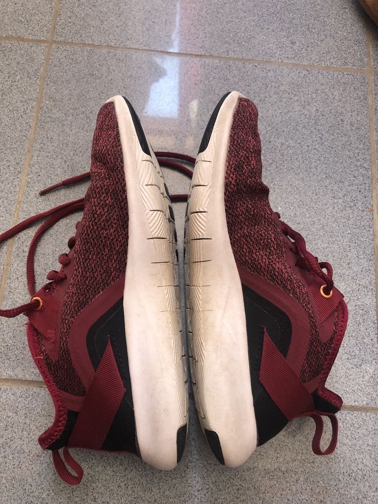 Ténis Nike bordeaux