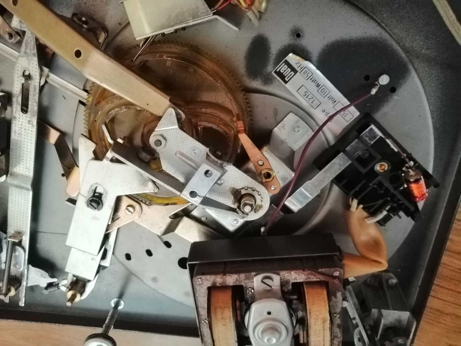 Gramofon y DUAL 1215, 1220, 1222 na części