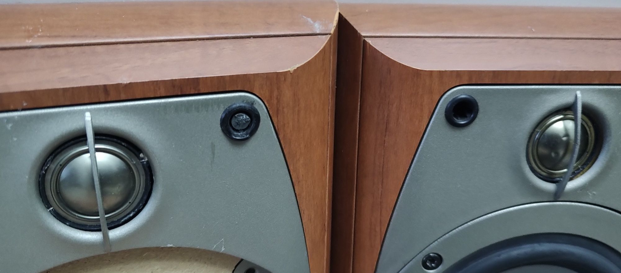Kolumny, monitory Infiniti Alpha 10