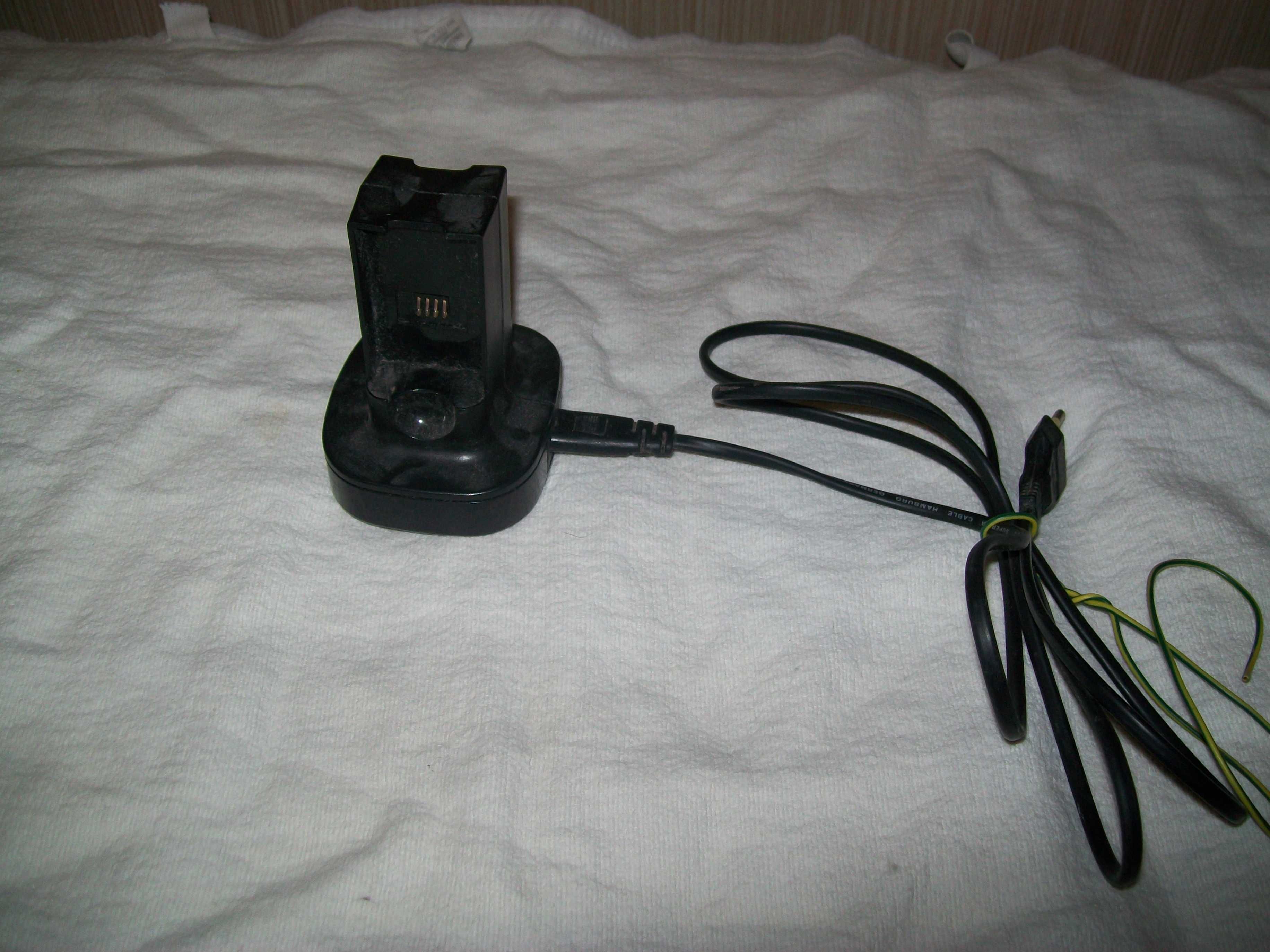 Ładowarka stacja do baterii padów XBOX360 nf-xbx002