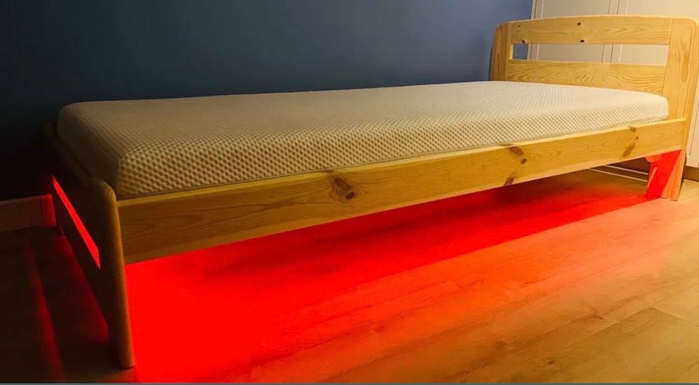 Łóżko drewniane dziecięce LIDIA 90x200 z materacem ABYGDA