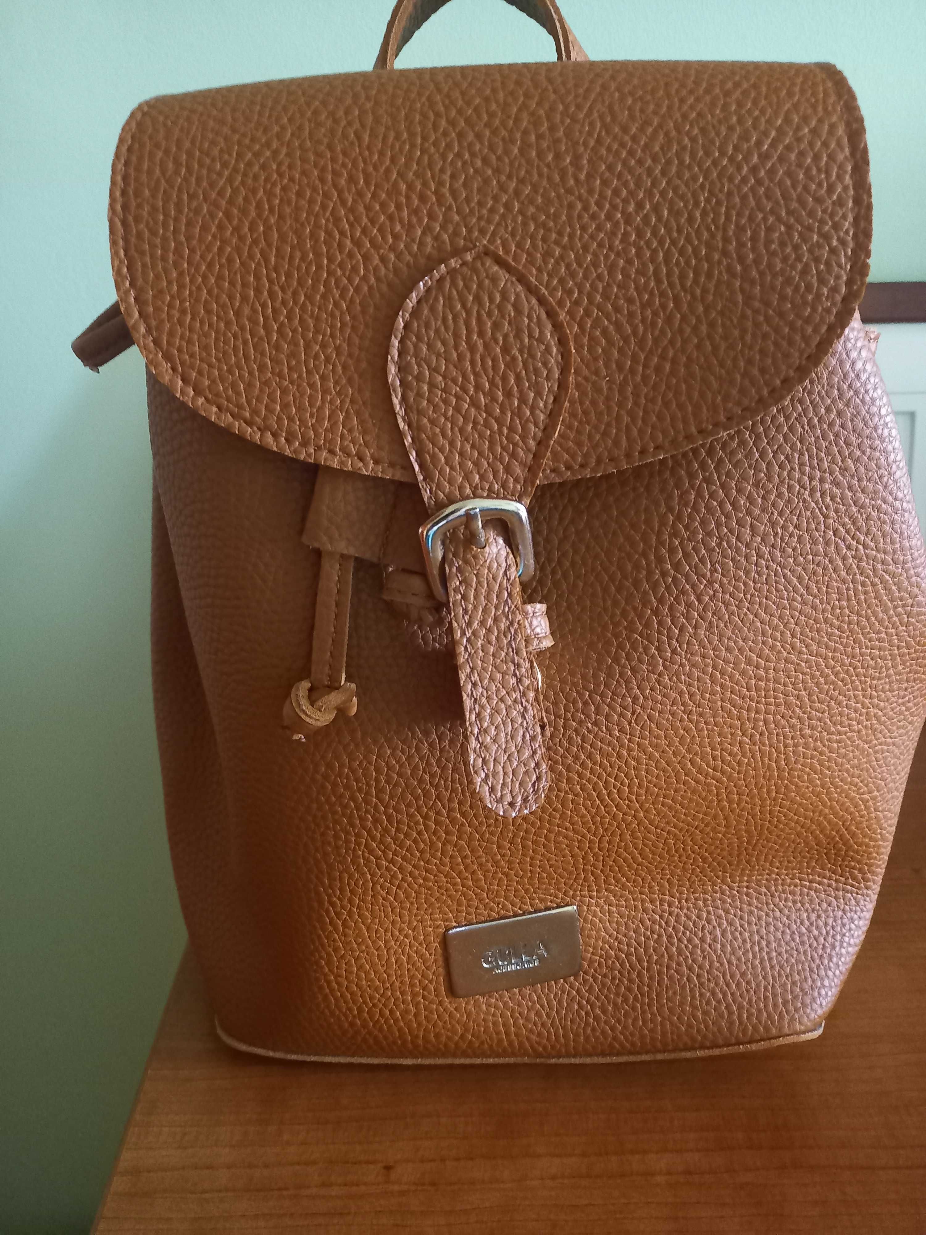 Mochila cor camel NOVA