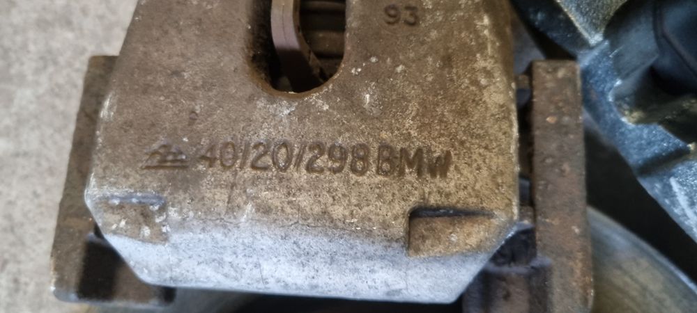 Bmw e39 Swap Hamulcy m54b30 3.0 Zaciski  Tył Jarzmo Komplet