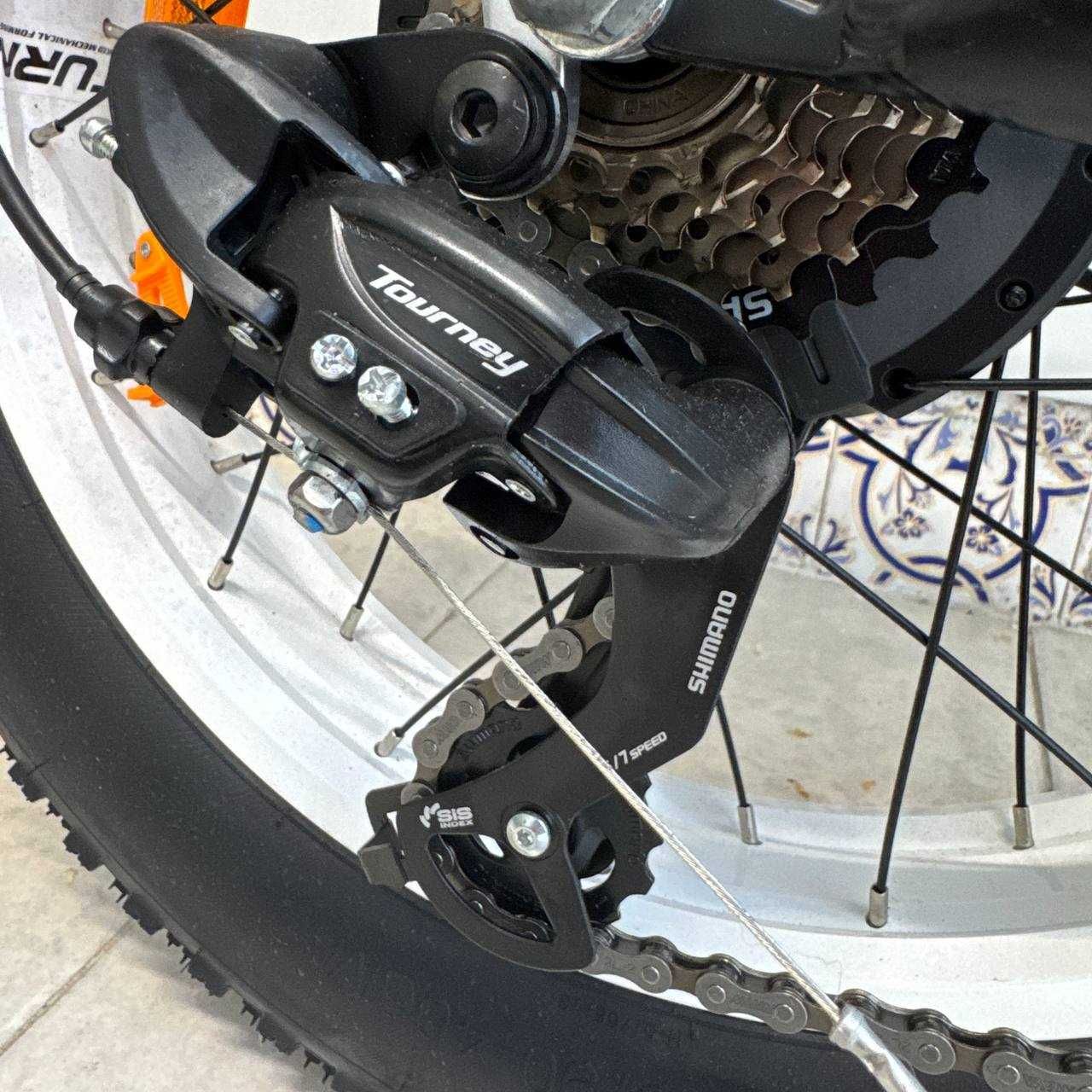 Cyrusher Kommoda,  bicicleta elétrica