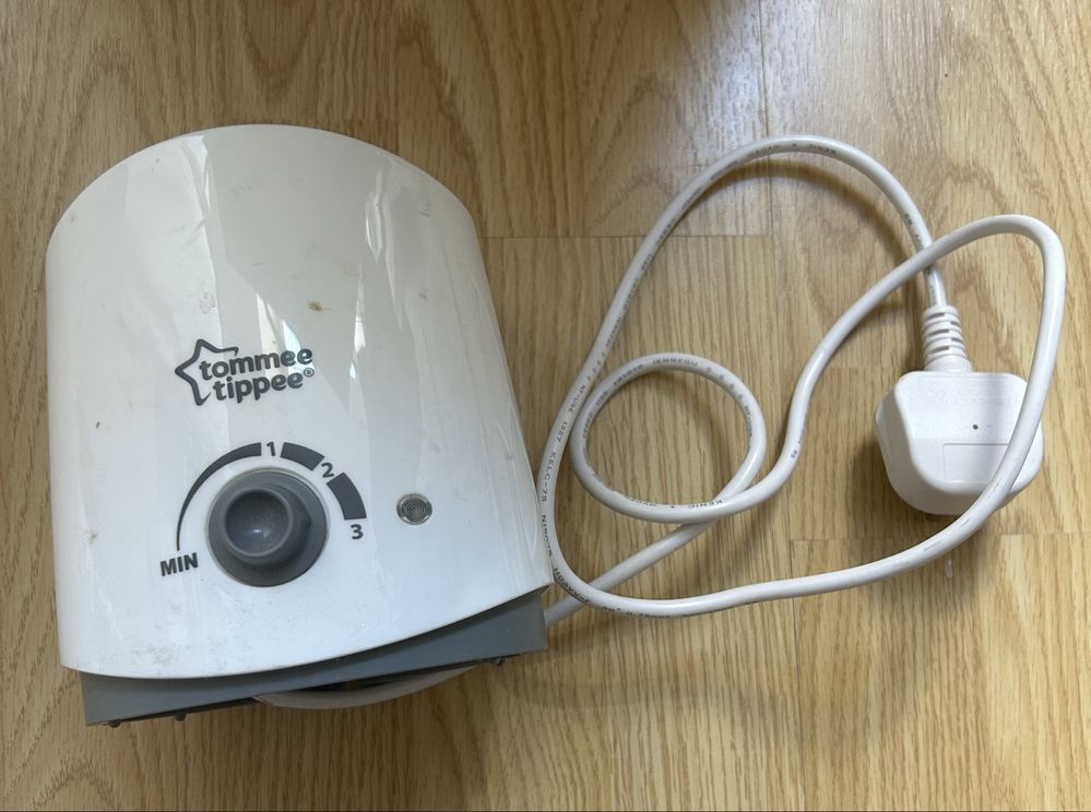 Kit Tommee Tippee.