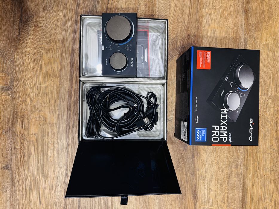 Sprzedam zestaw sluchawkowy kompletny do PS5/PS4