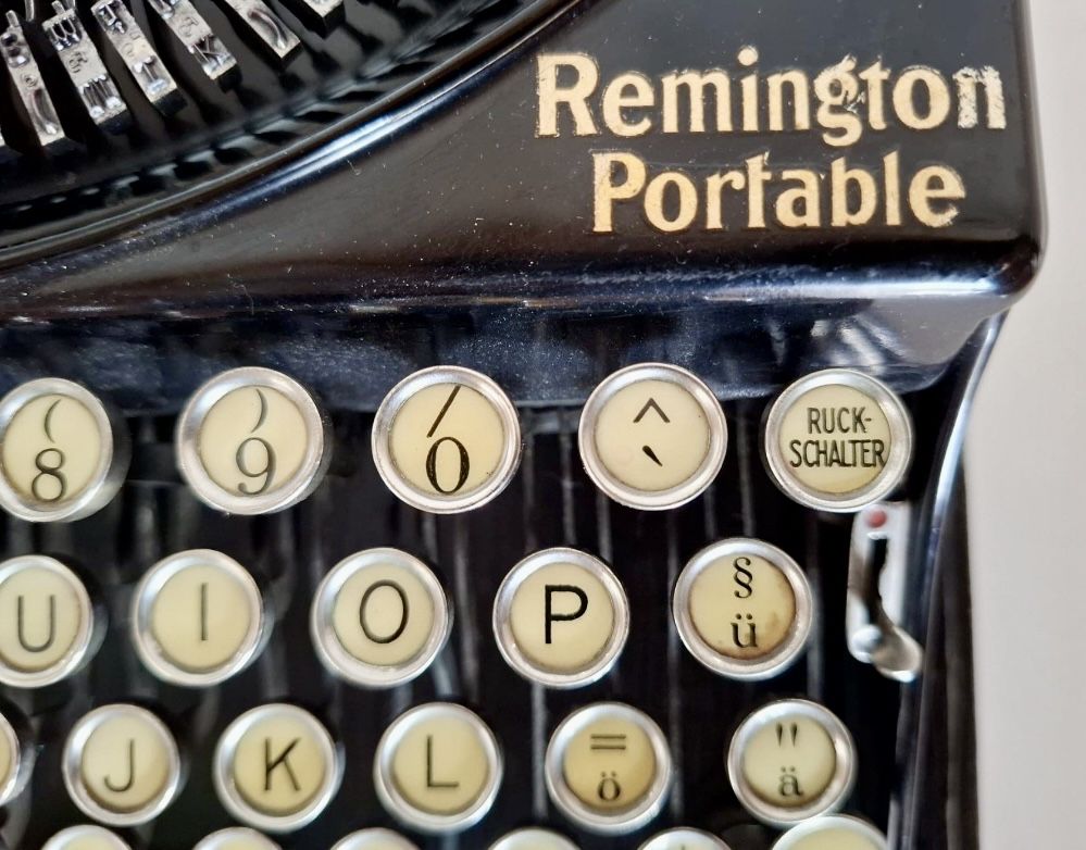 Antiga maquina escrever Remington