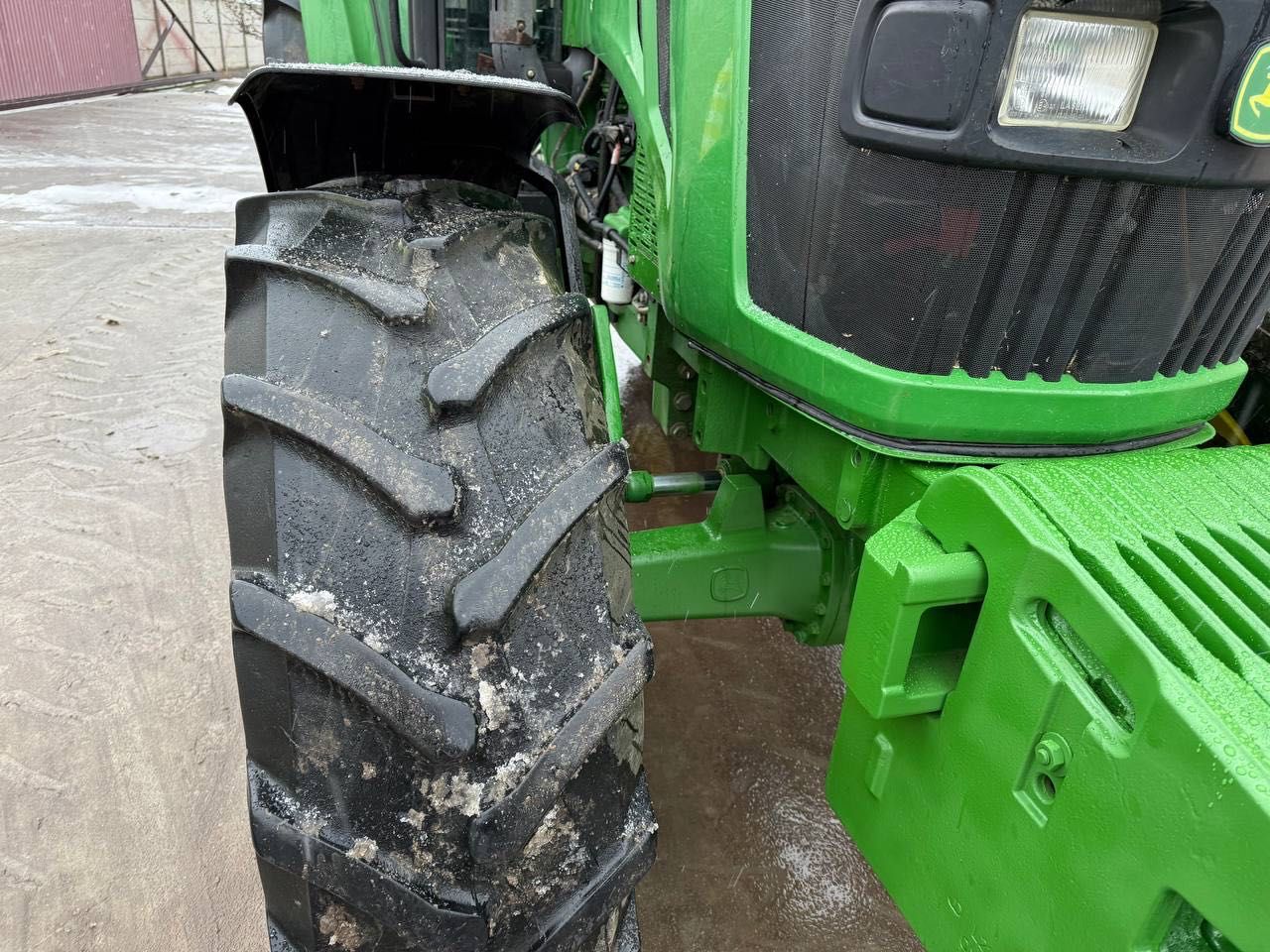 Трактор John Deere