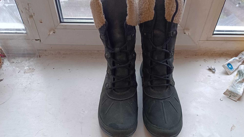 Водостійкі зимові термочеревики Clarks Gore-Tex.Оригінал.Р 38.5.24.5