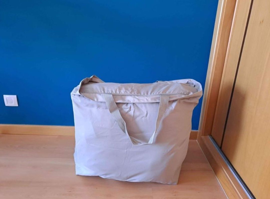 Berço chicco cinzento
