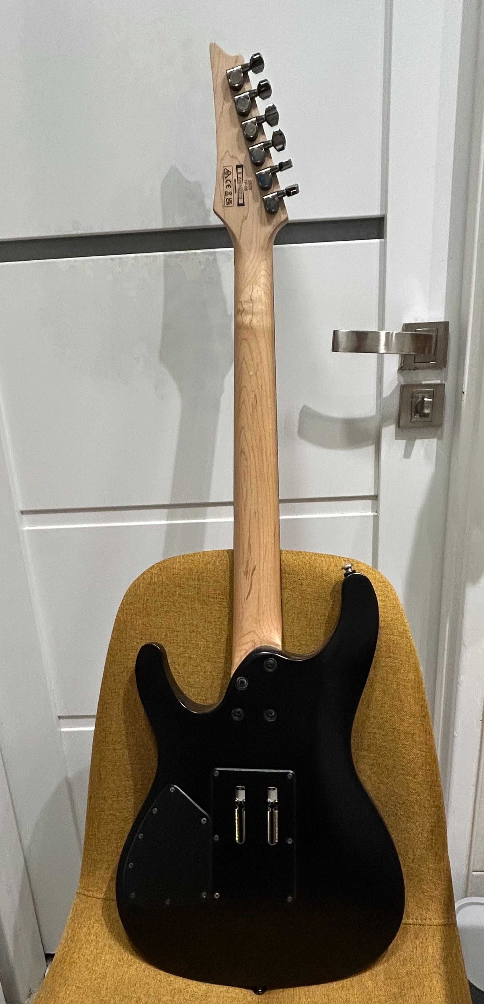Gitara elektryczna Ibanez S520 WK