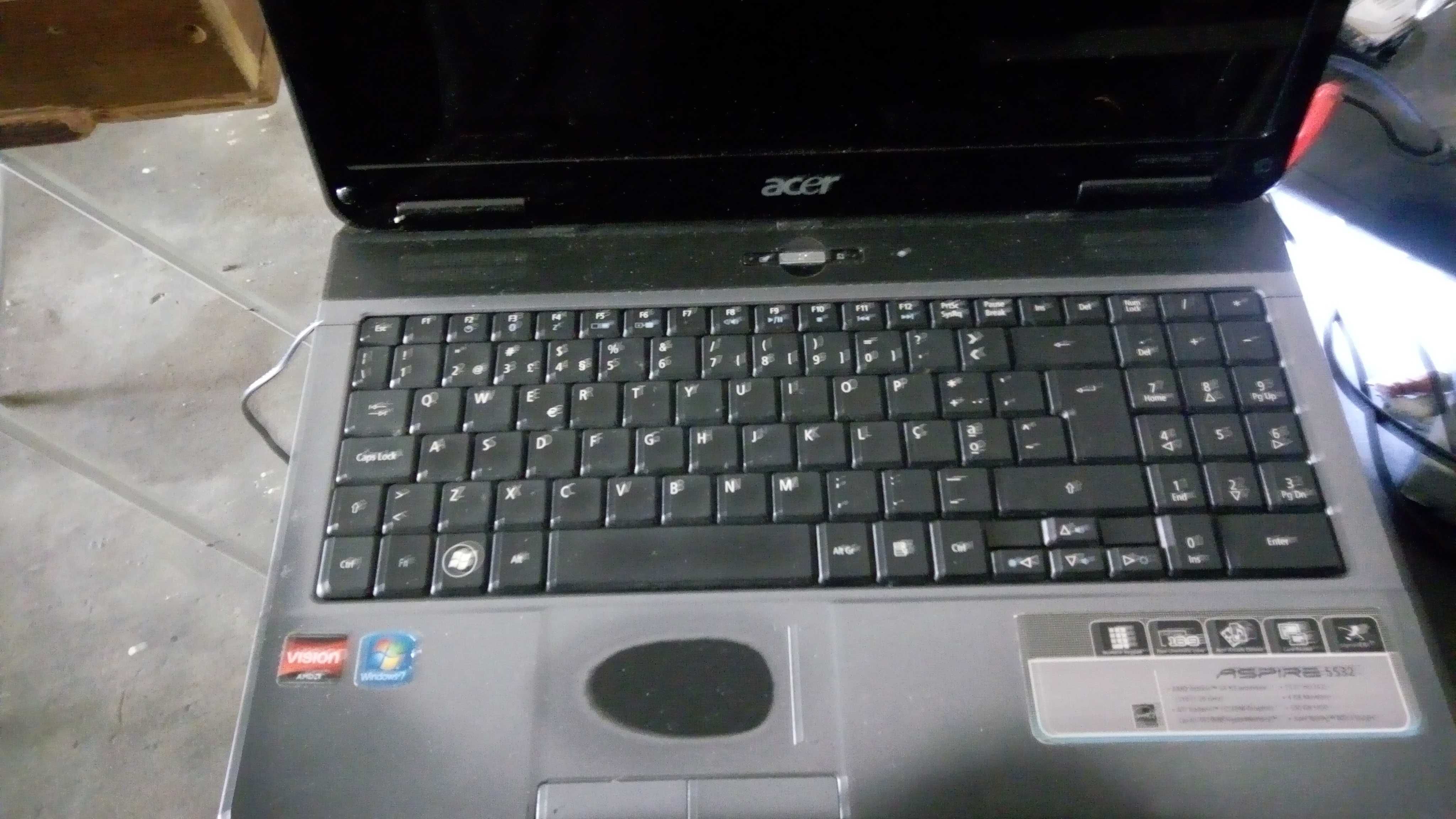 Computadores avariados acer aspire5532 e toshiba satellite c660