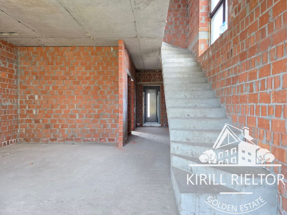 В коттеджном городке «Золотые Ключи» продается современный дуплекс