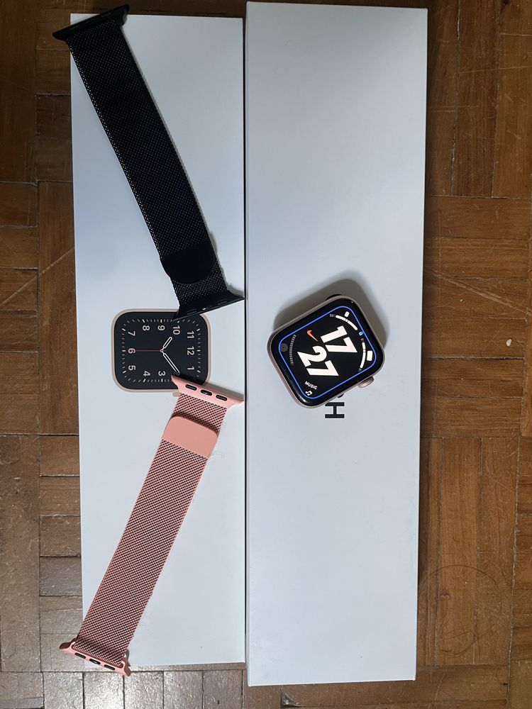 Apple watch se                .