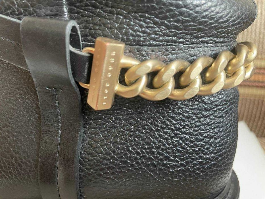 Сапоги Hugo Boss ОРИГИНАЛ, размер 37. 5000 грн. Торг.