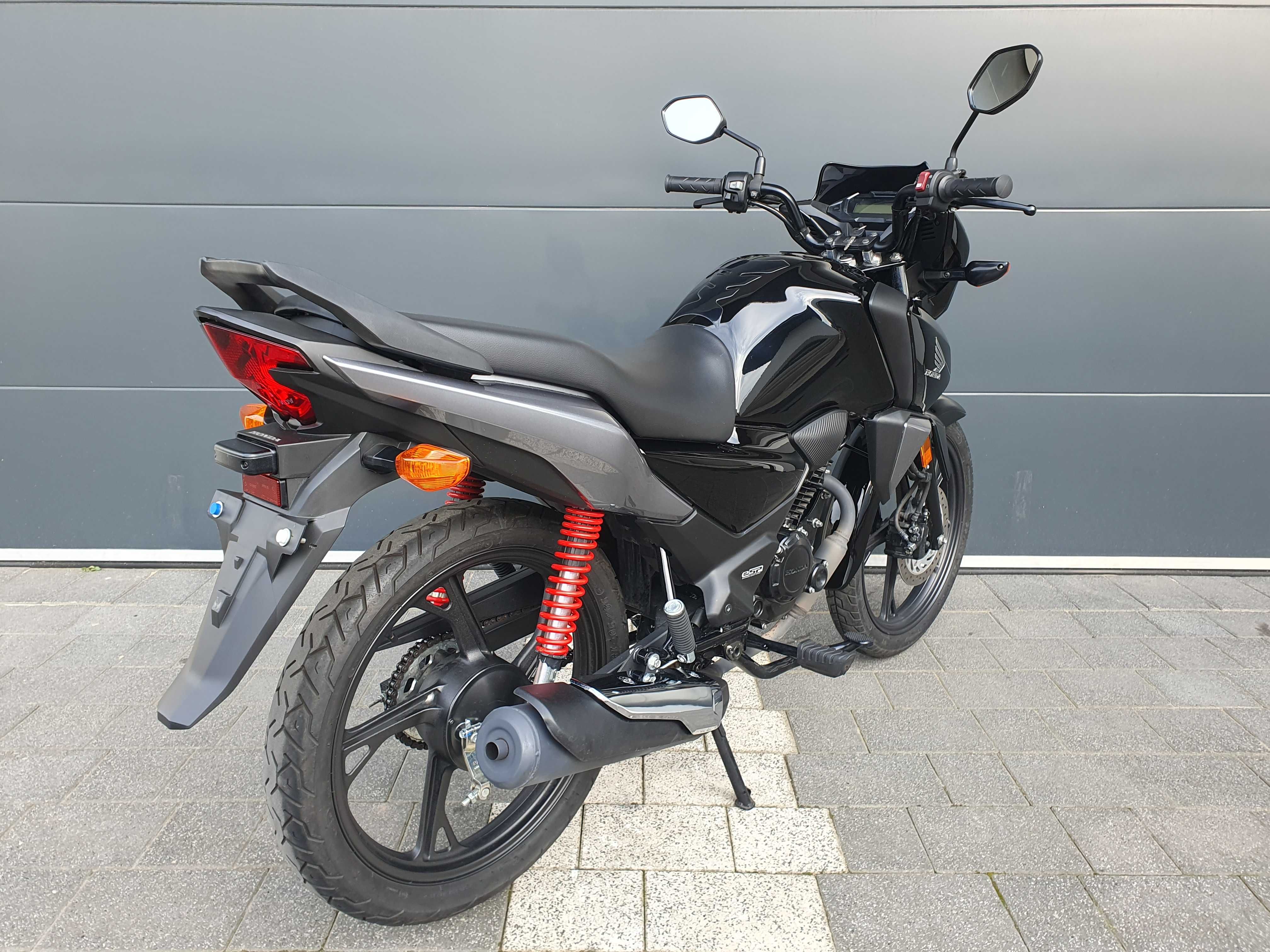 Honda CB125F, serwisowana, led, polift.