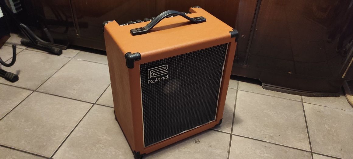 Wzmacniacz gitarowy Roland Cube-100