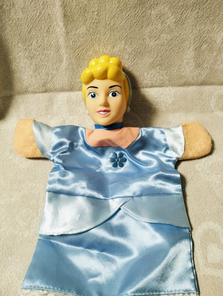 Іграшки на руку Disney