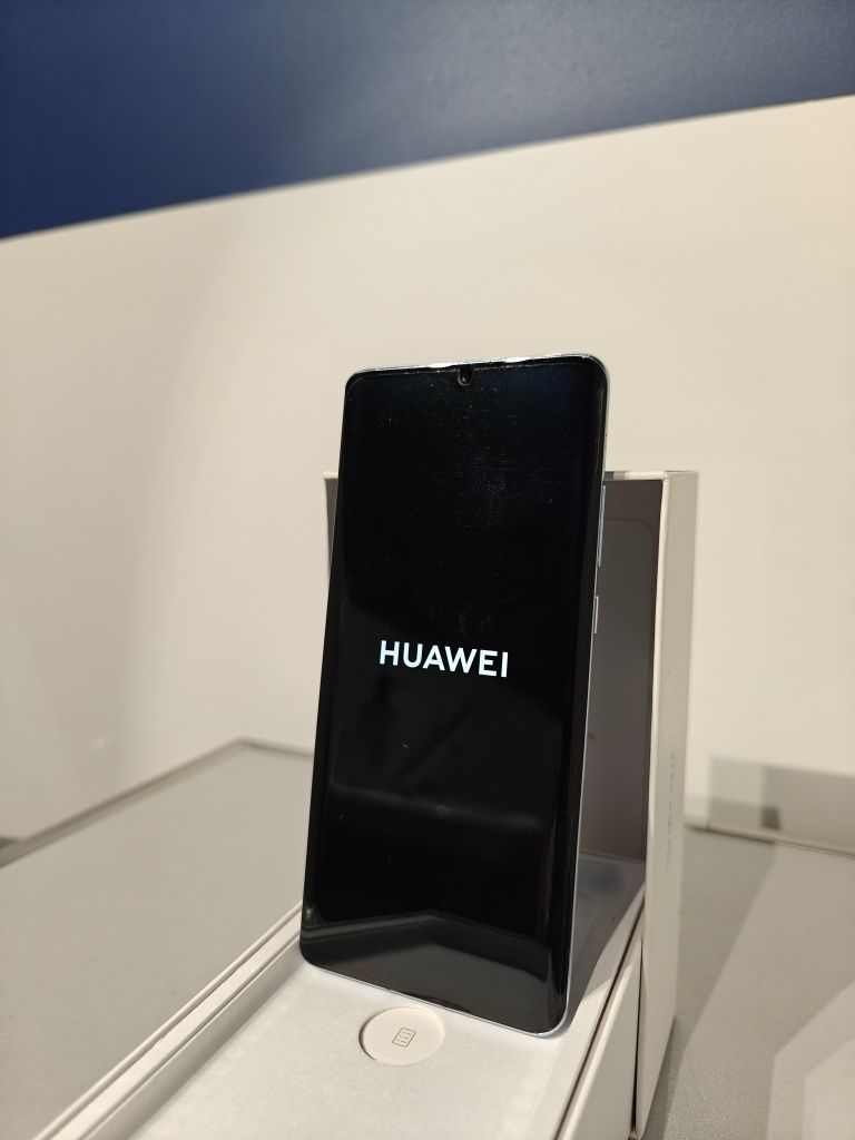 Huawei P30 PRO jak nowy po wymianie baterii