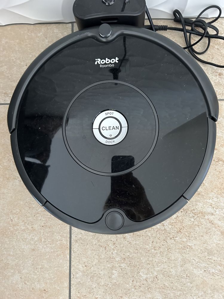 iRobot Roomba  606