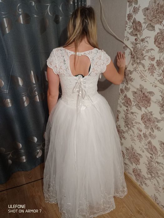 Свадебное платье