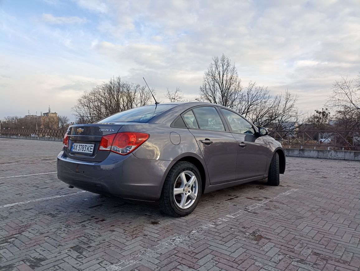 Шевроле Круз Chevrolet Cruze